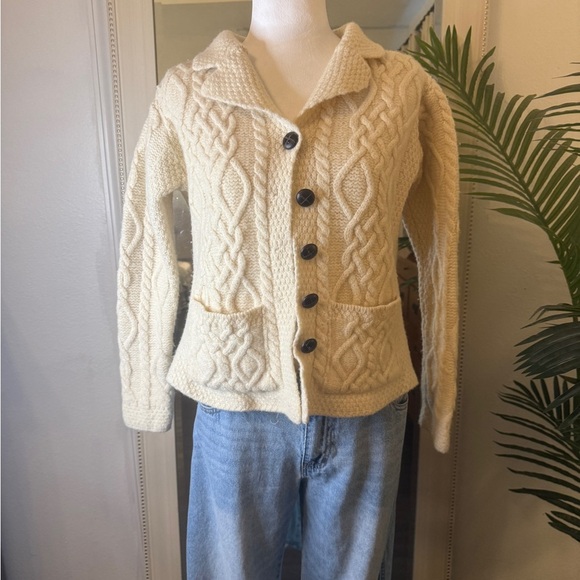 Inis Crafts Sweaters - Inis Crafts 100% Merino Wool Cream Cable Knit Cardigan